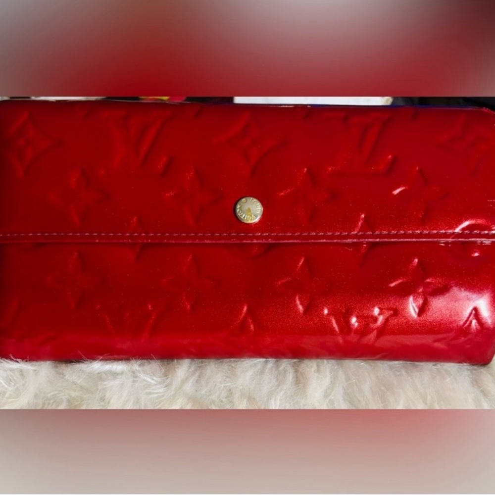 Authentic LV Louis Vuitton Red Vernis Long Wallet